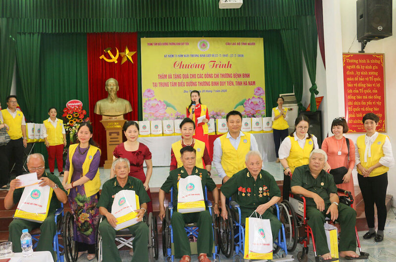 [Album] Câu lạc bộ Tình Người tri ân tại Trung tâm Điều dưỡng thương binh Kim Bảng, Hà Nam