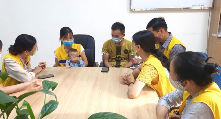 "Câu lạc bộ Tình Người như một vị Bồ Tát giữa đời đã kịp thời cứu giúp con em..." 