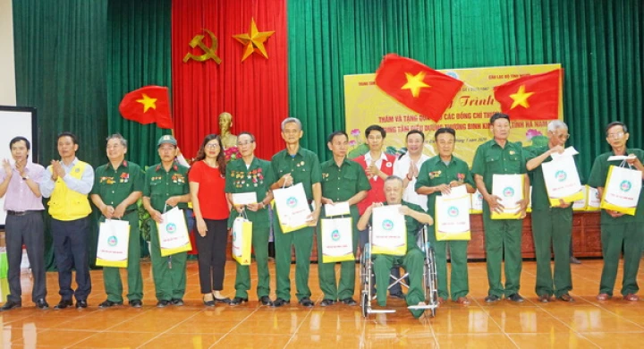 "Chúng tôi thấy được ánh sáng của trí tuệ và từ bi"