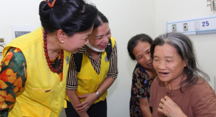"Điều may mắn nhất cho Bệnh viện là lãnh đạo và một số trưởng khoa, y, bác sĩ được học trí tuệ tại Tình Người"