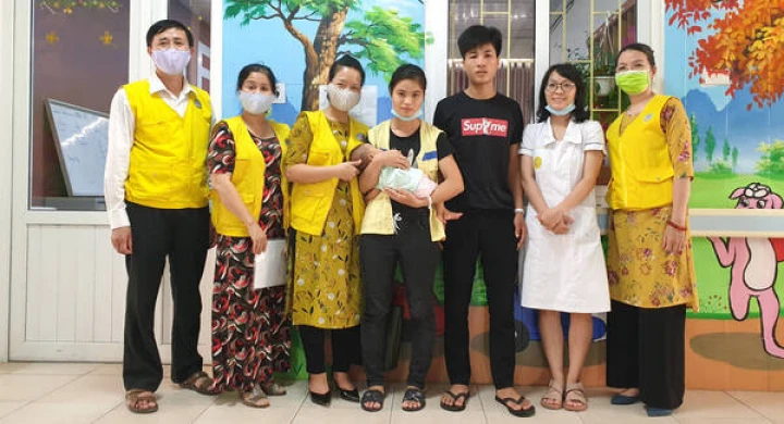 "Được sự giúp đỡ, chia sẻ, động viên của các cô chú, em mới thấy mình thật may mắn..."