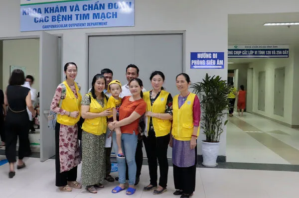 “Hoàn cảnh gia đình bất lực, may nhờ có Tình Người cứu sống con tôi”