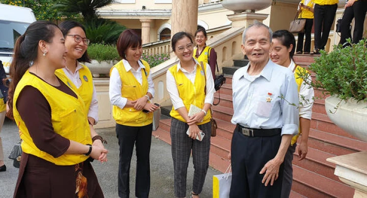 Tình Người tri ân cựu thanh niên xung phong quận Tây Hồ