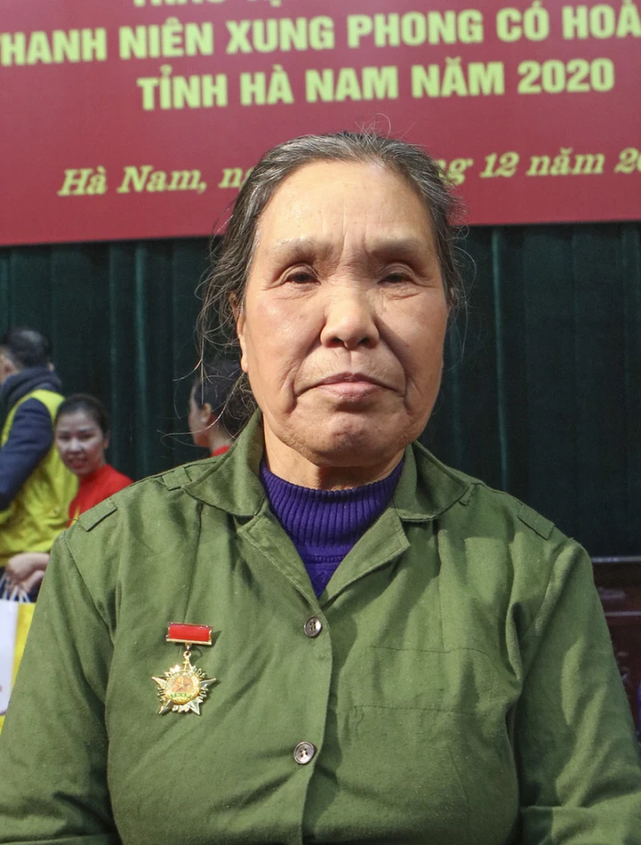 613. Hà Thị Síu