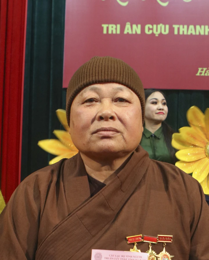 619. Đoàn Thị Hẹ