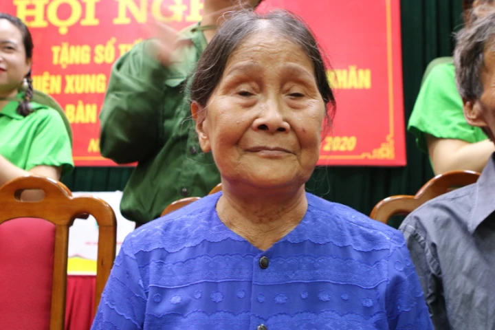 32. Bùi Thị Nhung
