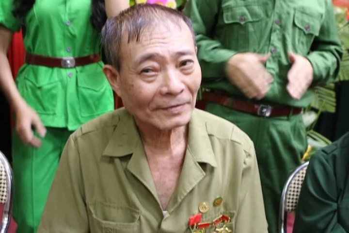 54. Trần Ngọc Vi